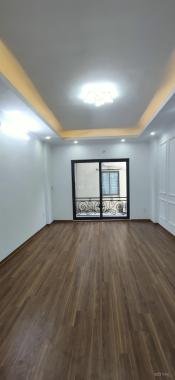 Nhà đẹp Ngô Gia Tự, Long Biên, 32m x 5T x mt4m, 2.95 tỷ, 0971320468