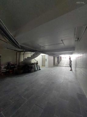 Mặt phố Vũ Miện, bán toà căn hộ 7 tầng 1 hầm, diện tích 140m2, mặt tiền 6.5mét, giá 115 tỷ