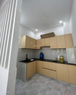 Nhà mới xây 3 tầng, ô tô đỗ cửa đường Nguyễn Sơn ND, 4.5 tỷ
