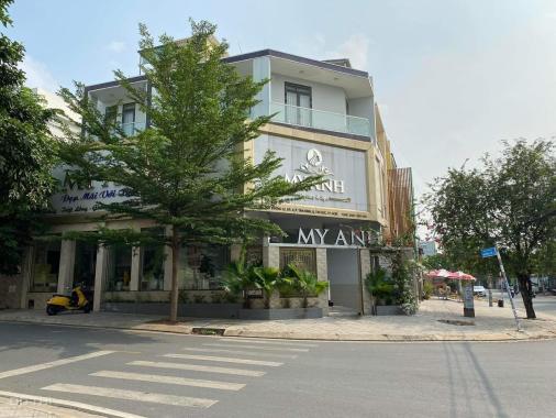 Bán nhà 2 mặt tiền kinh doanh gần KDC Savico, Thủ Đức, 3 lầu đang kinh doanh Spa, giá 15tỷ