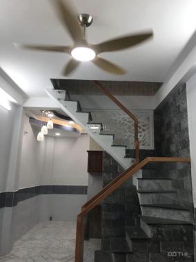 Nguyễn Văn Linh, P Bình Thuận, Q7. Trệt lầu, 3.5m x 10m, Chỉ sẹc 1, ngay đầu hẻm. Sổ HR.