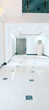 Cho thuê tầng 1 làm Văn phòng, Shop online, Cửa hàng  - Ngõ ô tô tại Liễu Giai, Ba Đình
