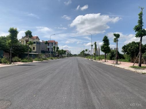 Bán gấp 63,4m đất dãy TT9 đấu giá Cự Khối, đường đã thông các ngả