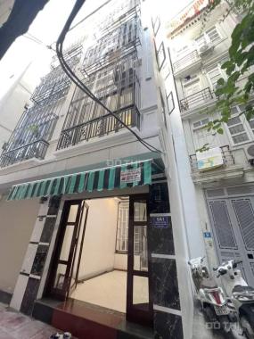 Nhà mới lô góc 31m2 phố dịch vọng hậu cần bán