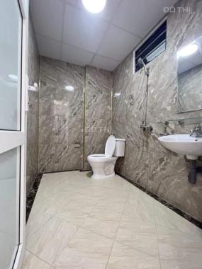 Nhà mới lô góc 31m2 phố dịch vọng hậu cần bán