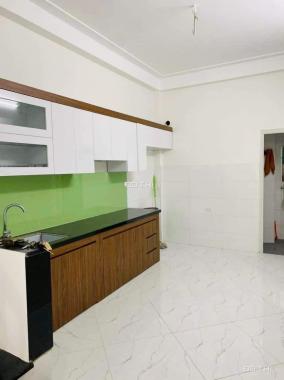 Bán nhà ngay cầu Hữu lê Hữu Hòa Thanh Trì 33m2 4 tầng nhỉnh 2.5 tỷ tí