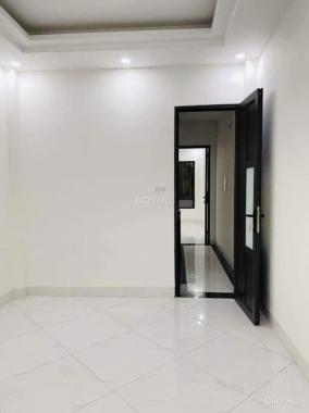 Bán nhà ngay cầu Hữu lê Hữu Hòa Thanh Trì 33m2 4 tầng nhỉnh 2.5 tỷ tí