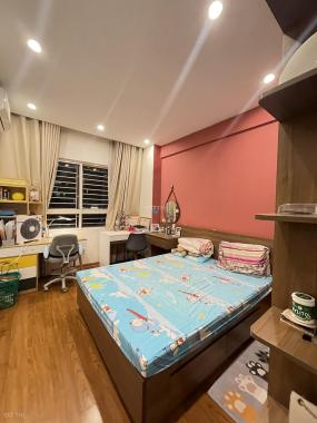 Cần bán gấp căn chung cư 299 Cầu Giấy 50m2, 2PN, nhỉnh 2 tỷ
