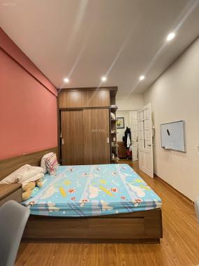 Cần bán gấp căn chung cư 299 Cầu Giấy 50m2, 2PN, nhỉnh 2 tỷ
