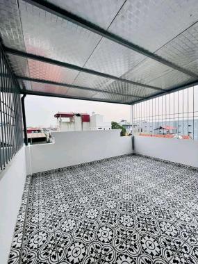 NHÀ ĐẸP ĐỨC GIANG 30m2 x 5 TẦNG 4 Phòng Ngủ - SÂN THƯỢNG SIÊU THOÁNG