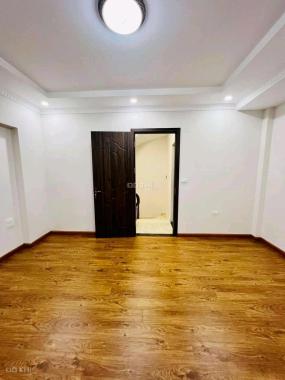 NHÀ ĐẸP ĐỨC GIANG 30m2 x 5 TẦNG 4 Phòng Ngủ - SÂN THƯỢNG SIÊU THOÁNG