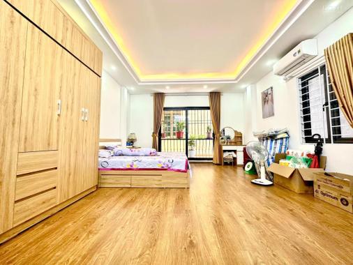Cầnbán Nhà  riêng Quận Đống Đa. Nhà mới ,ở ngay, 36m x5 tầng. MT3,6m. 4,x tỷ