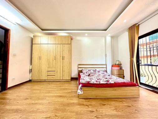Cầnbán Nhà  riêng Quận Đống Đa. Nhà mới ,ở ngay, 36m x5 tầng. MT3,6m. 4,x tỷ