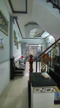 Bán nhà đẹp giá rẻ kề Vinhomes quận 9