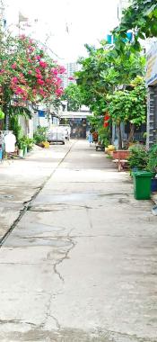 Bán nhà đẹp giá rẻ kề Vinhomes quận 9
