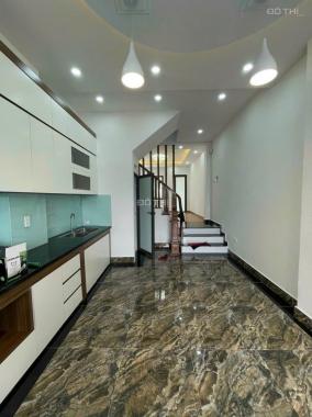 Bán nhà lô góc 5 tầng Vĩnh Quỳnh, Thanh Trì GARA Ô TÔ để vừa 2 xe cực đẹp.