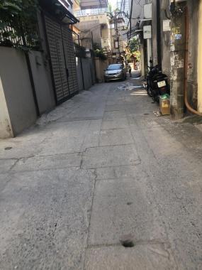 Chính chủ nhờ bán nhà Cầu Bươu Thanh Trì ô tô tránh gần 35m2 5 tầng 3 tỷ