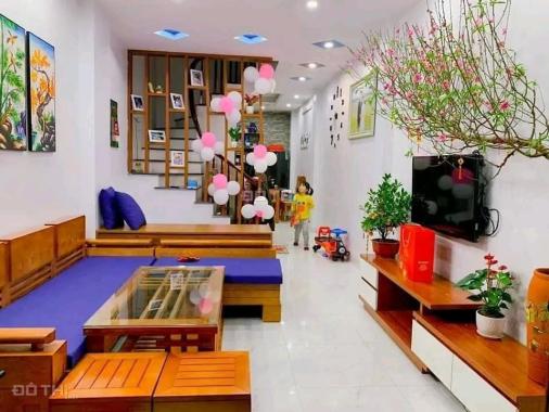 Chính chủ nhờ bán nhà Cầu Bươu Thanh Trì ô tô tránh gần 35m2 5 tầng 3 tỷ