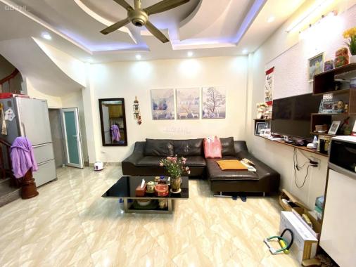 Bán nhà ngõ 205 cách đại sứ quán HQ vài bước chân , 35m2 xây 5 tầng, MT 7m chỉ 4.1 tỷ 0948031338