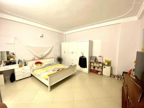 Bán nhà ngõ 205 cách đại sứ quán HQ vài bước chân , 35m2 xây 5 tầng, MT 7m chỉ 4.1 tỷ 0948031338
