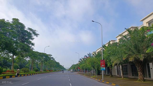 Bán nhà mặt phố bố làm to, đường Hữu Nghị kđt Vsip