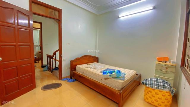 Cần bán gấp nhà ngõ 59  Khúc Thừa Dụ Trung tâm Cầu Giấy 45m2, đẹp ở ngay, giá chốt linh động