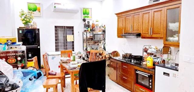 Bán nhà Thanh Trì 48m2 4 tầng nhỉnh 2 tỷ ngay ủy ban Tả Thanh Oai