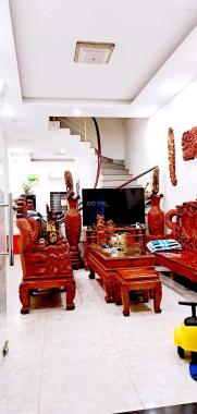 Bán nhà Thanh Trì 48m2 4 tầng nhỉnh 2 tỷ ngay ủy ban Tả Thanh Oai