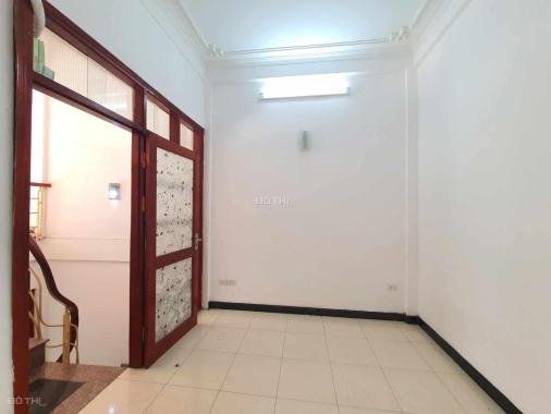 HUỲNH THÚC KHÁNG - NGÕ Ô TÔ - 40M2 X 6 TẦNG - VUÔNG VẮN - KINH DOANH SẦM UẤT NGÀY ĐÊM