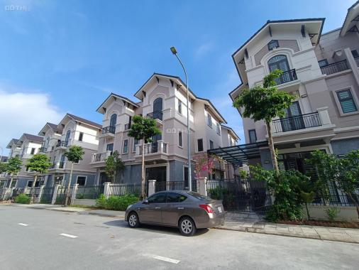 Bán biệt thự vườn sang trọng, đẳng cấp, sịn xò, giá bình dân.