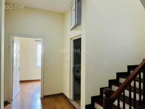 Bán nhà 48m2 ngõ ôtô nhỏ đỗ cửa phố An Dương Vương quận tây hồ