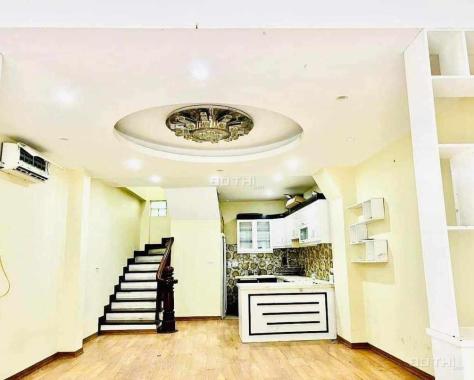 Bán nhà 5 tầng dtich 48m2 ở luôn, gần ô tô giá rẻ ngõ An Dương Vương Tây Hồ. Giá 4.7 tỷ