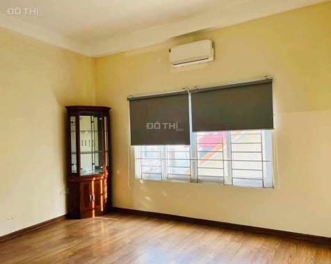 Bán nhà 5 tầng dtich 48m2 ở luôn, gần ô tô giá rẻ ngõ An Dương Vương Tây Hồ. Giá 4.7 tỷ