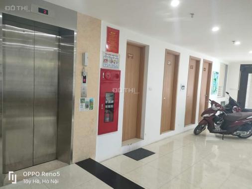 Bán tòa nhà căn hộ apartment DT 160m2,8T thang máy,dòng tiền trên 200Tr 1T.Phố Đặng Thai Mai,Tây Hồ