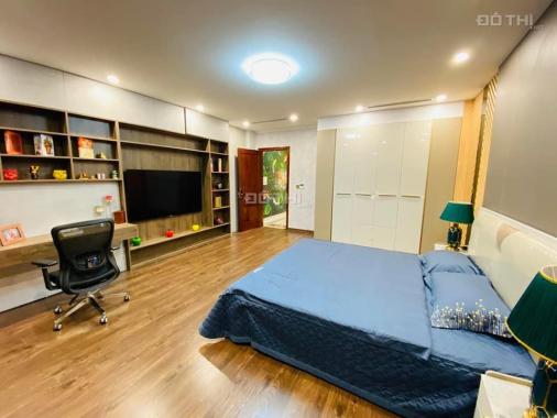 Bán nhà Kim Đồng tặng nội thất tiền tỉ 76m2 x 8 tầng thang máy chỉ 13.5 tỷ