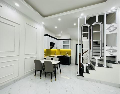 6 tỷ-Ngõ thông-Ô tô tránh-Vài bước ra phố-KD đủ mọi loại hình-Chùa Bộc, Đống Đa-Gần Thái Hà,Tây Sơn