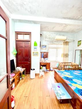 Giảm 1.5 Tỷ Cần bán gấp nhà phân lô ngõ 261 Trần Quốc Hoàn 36m2, 6T, ô tô tránh 9.4 Tỷ