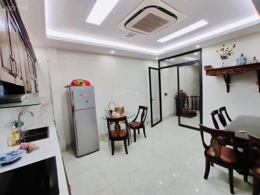 TOÀ NHÀ 8 TẦNG MP VIP NHẤT CẦU GIẤY KD VÔ ĐỊCH PHÙ HỢP MỌI LOẠI HÌNH KD