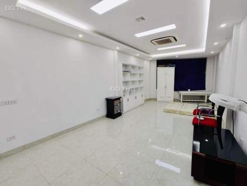 TOÀ NHÀ 8 TẦNG MP VIP NHẤT CẦU GIẤY KD VÔ ĐỊCH PHÙ HỢP MỌI LOẠI HÌNH KD