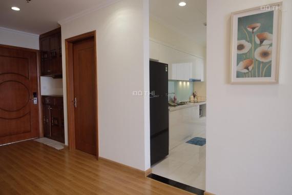 Cần cho thuê căn hộ 2 phòng ngủ tại chung cư Vinhomes Nguyễn Chí Thanh, vào ở được luôn
