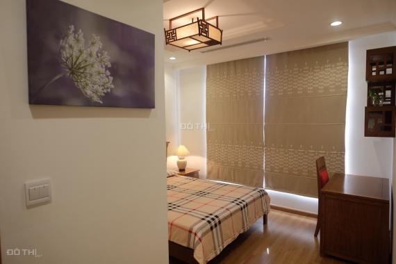 Cần cho thuê căn hộ 2 phòng ngủ tại chung cư Vinhomes Nguyễn Chí Thanh, vào ở được luôn