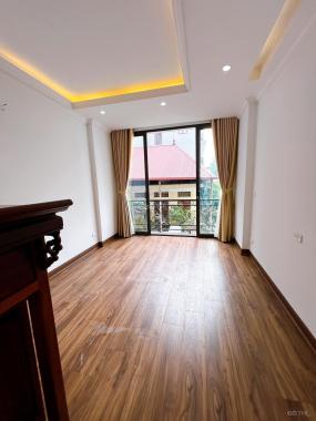 BÁN NHÀ ĐẸP Ở SƯỚNG PHÚ DIỄN NỘI THẤT TẶNG BÃI XE ÔTÔ GẦN PHỐ 3.52 TỶ