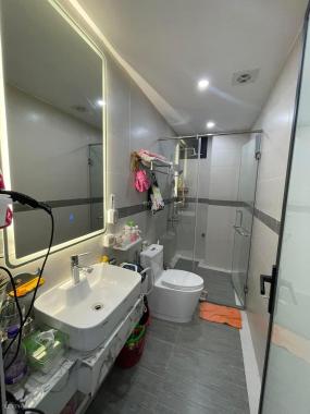 Bán gấp nhà Phố Xuân Thủy, Cầu Giấy, 35m2, 5 tầng, 3 ngủ, ngõ rộng, giá 3.8 tỷ.