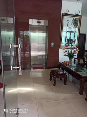 Cho thuê biệt thự lô góc 4 tầng thang máy ngõ 409 Tam Trinh 172m2 làm VP KD