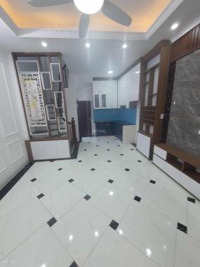 Chính chủ bán nhà phố Hồ Tùng Mậu, 30m2, 5 tầng, 3N, gần mặt phố, Kinh doanh online, 4,3 tỷ