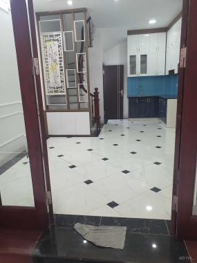 Chính chủ bán nhà phố Hồ Tùng Mậu, 30m2, 5 tầng, 3N, gần mặt phố, Kinh doanh online, 4,3 tỷ