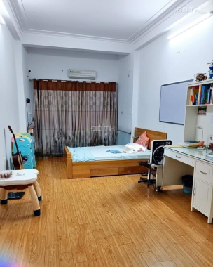 Bán nhà Mạc Thị Bưởi, HBT - Khu VIP hiếm- Ô tô đỗ cửa -36m2 x 4T giá chỉ 4.1 tỷ