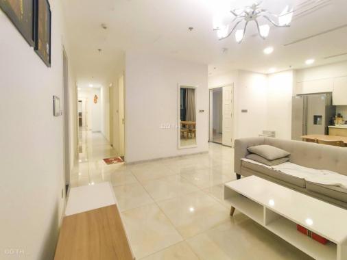 Cho thuê căn Vinhomes Golden River 4PN, 149m2 nội thất của chủ đầu tư