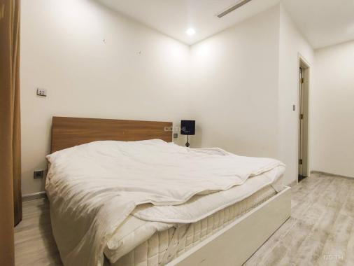 Cho thuê căn Vinhomes Golden River 4PN, 149m2 nội thất của chủ đầu tư