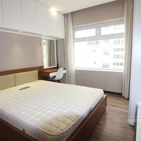 Chính chủ cần bán căn hộ 2 ngủ nội thất đẹp, về ở luôn view rất đẹp tại tòa nhà 93 Lò Đúc Hà Nội
